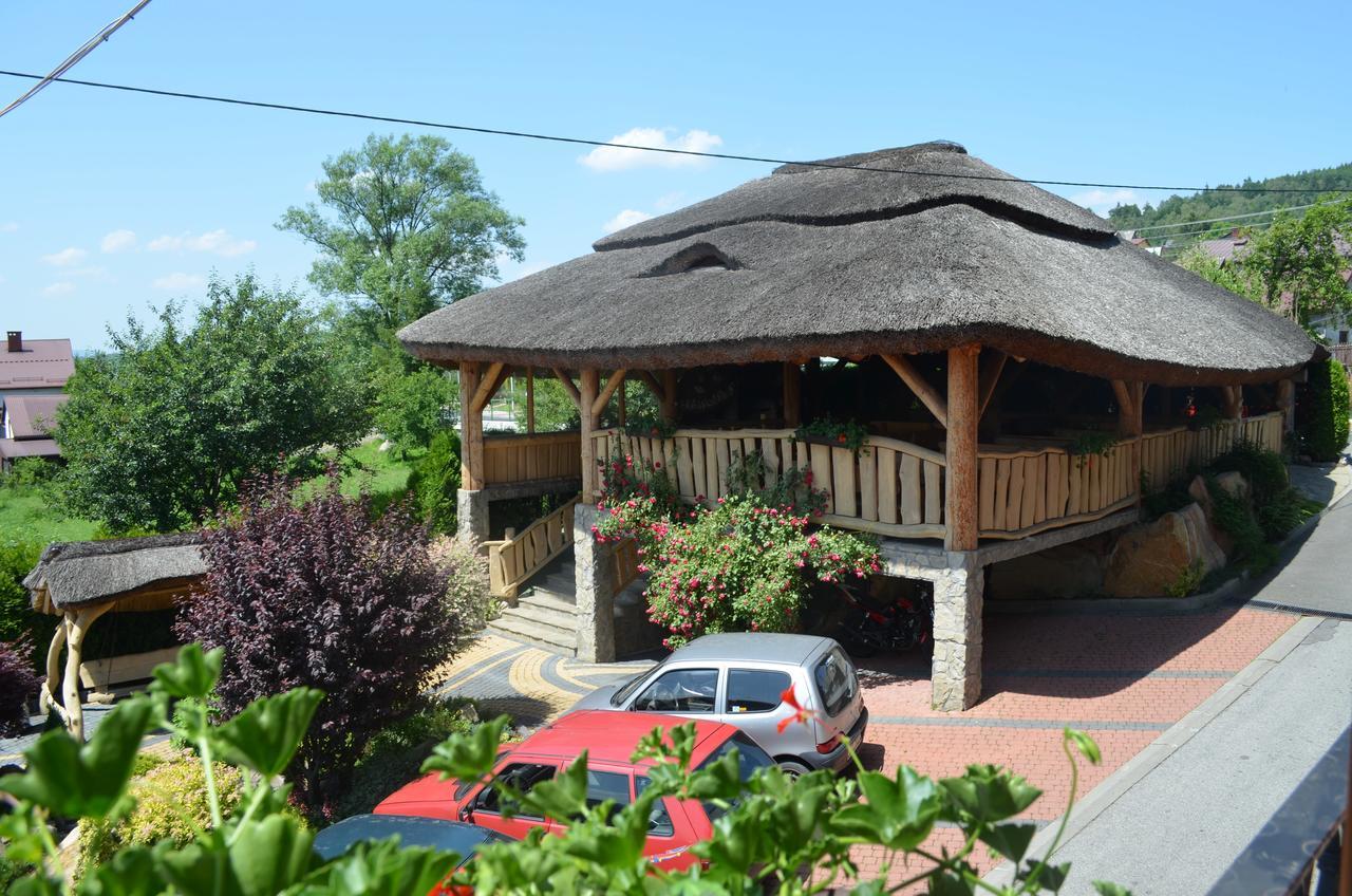 Zajazd ,,Pod Jeleniem" Okrajnik Exterior foto